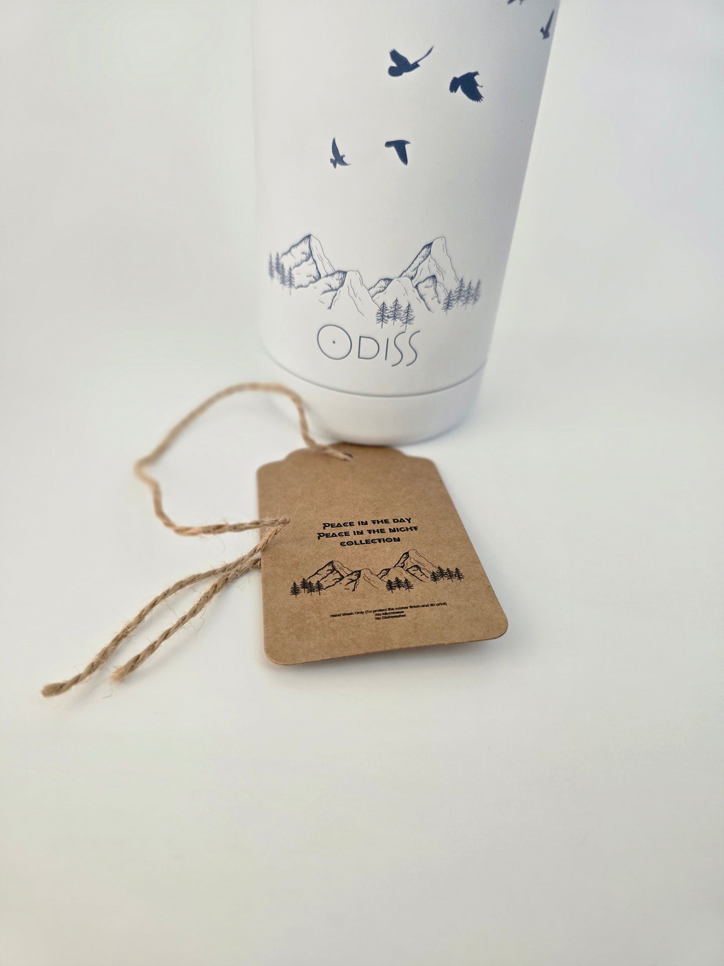 The Odiss 750ml 'Peace' Insulated Bottle - Find Your Clarity.