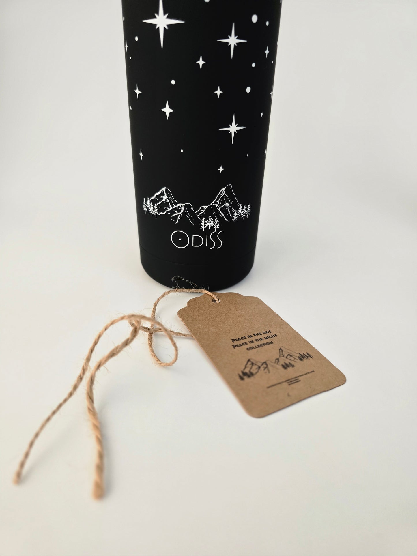 The Odiss 750ml 'Night Sky' Insulated Bottle - Adventure Awaits.
